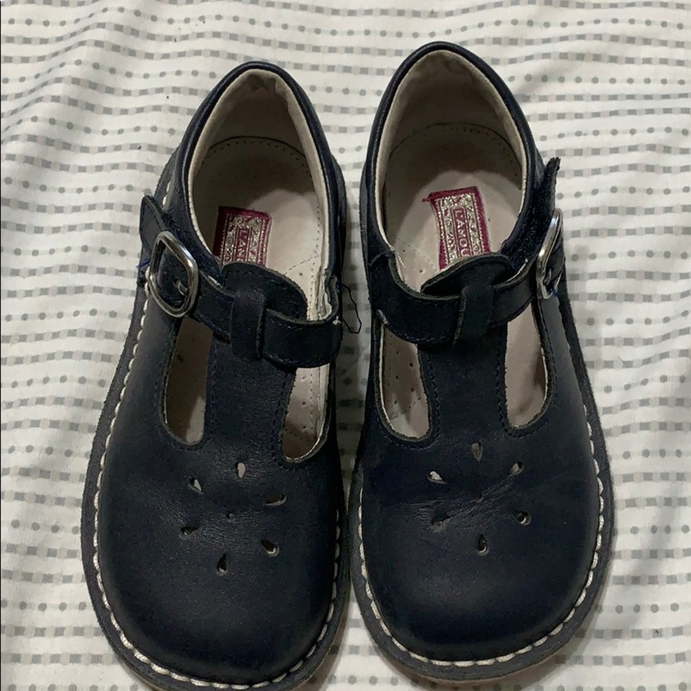 L’amour shoes leather